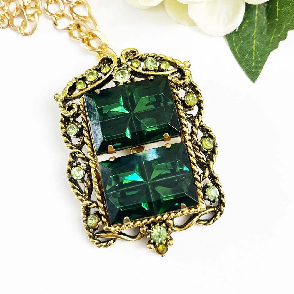 Tara Vintage Emerald Green Victorian Revival Pendant Necklace